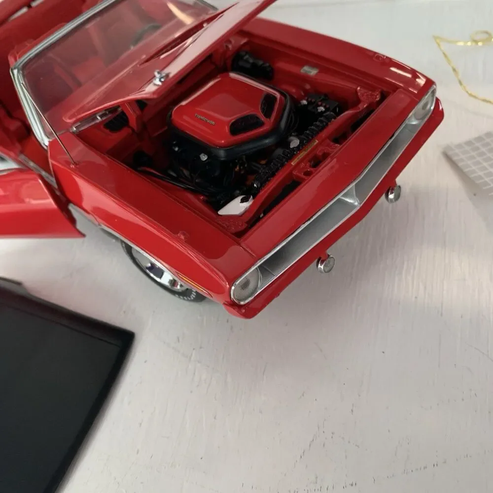 Franklin Mint 1:24 1970 Red Plymouth 